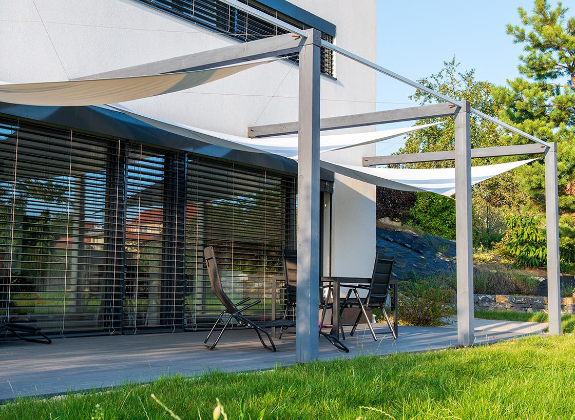 Magazin Beitrag Wärmeschutztüren Sonnenschutz